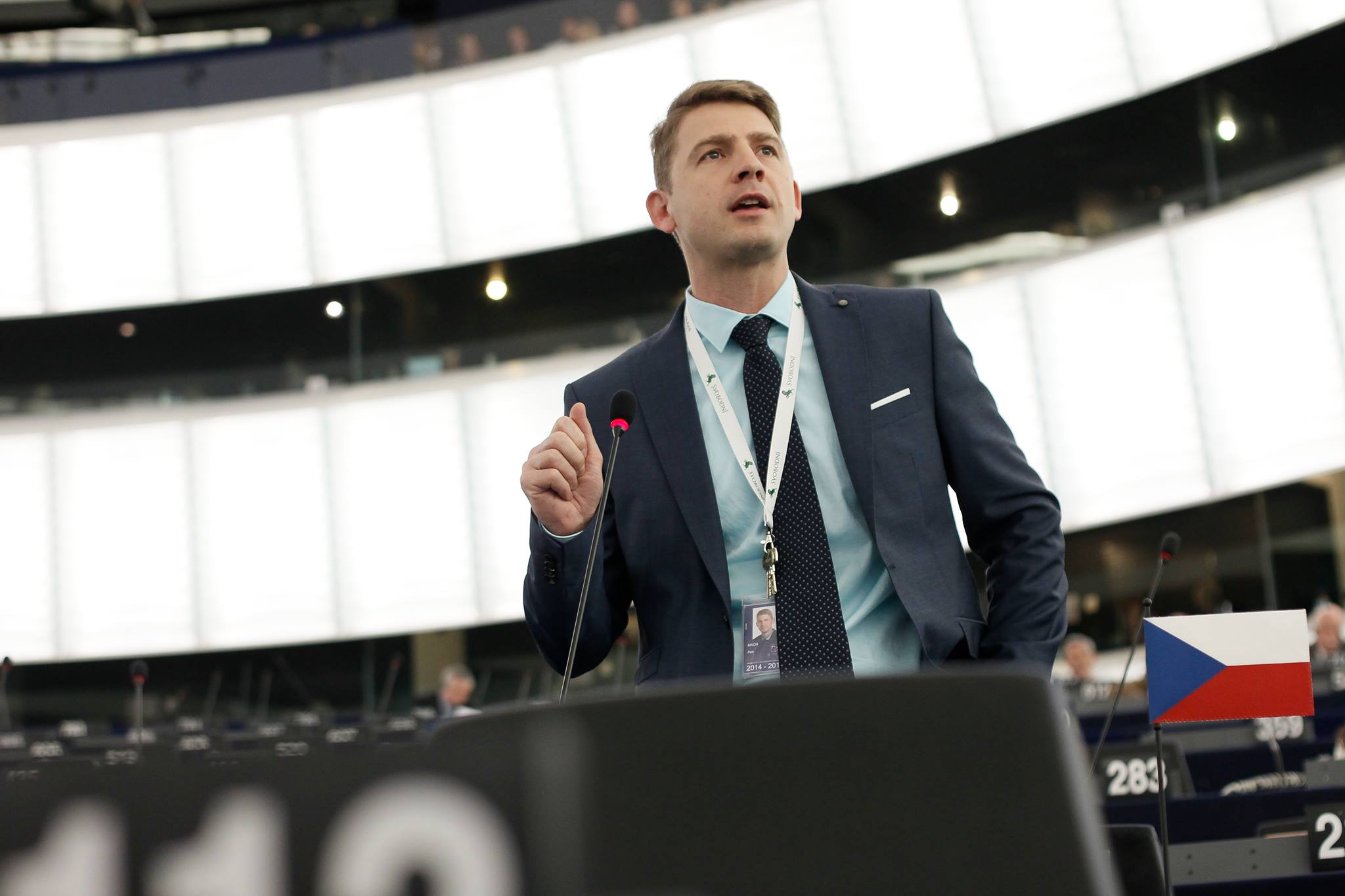 Hlasování: Statut tržního hospodářství přiznaný Číně