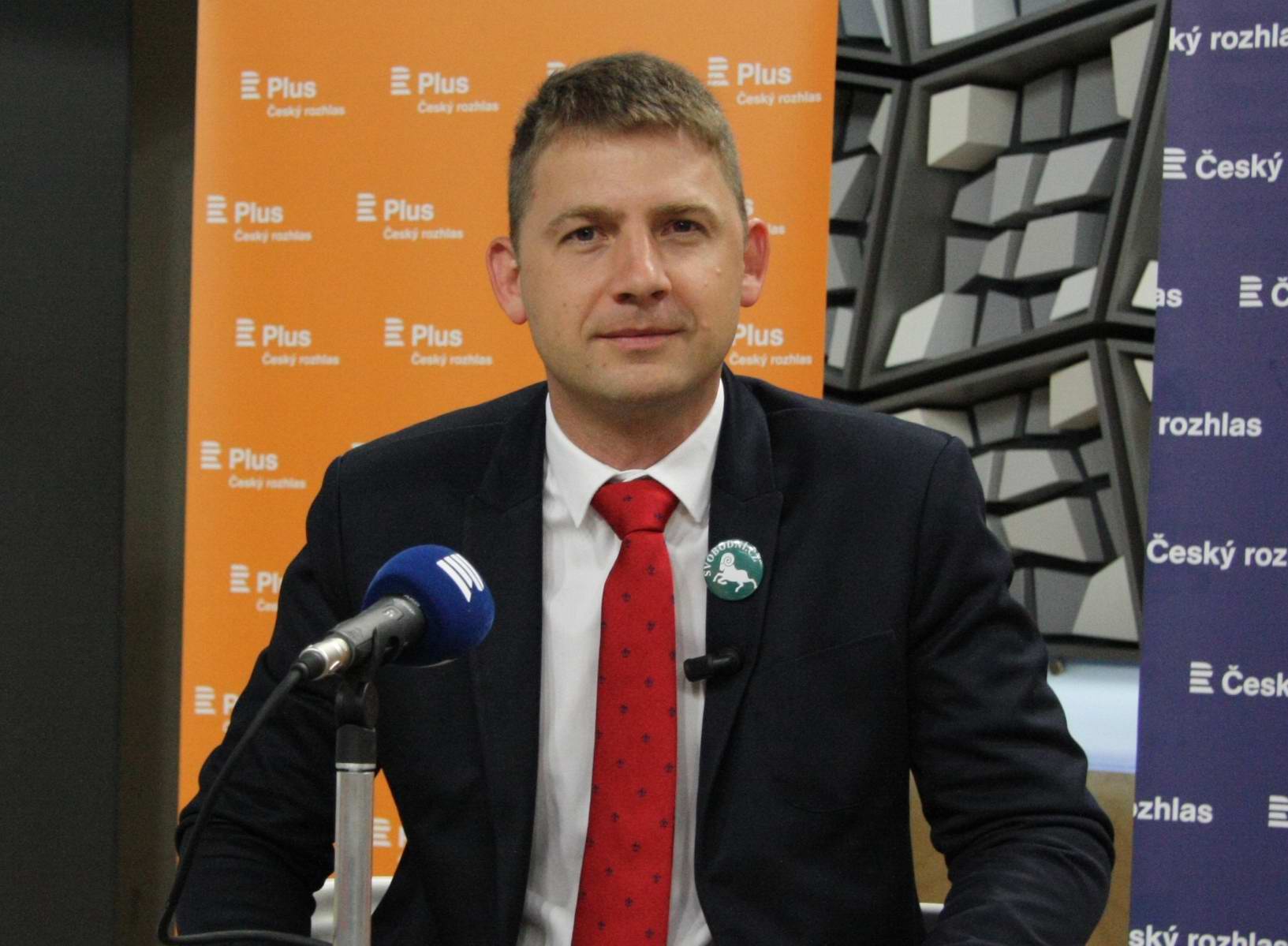 V Českém rozhlase: Srovnávat evropské politiky s Islámským státem je nemístné V Českém rozhlase: Srovnávat evropské politiky s Islámským státem je nemístné