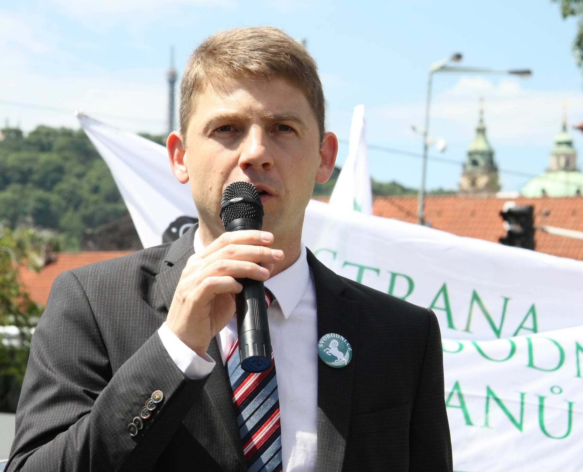 Vztek a smutek z dalšího zbabělého teroristického útoku ve Francii Vztek a smutek z dalšího zbabělého teroristického útoku ve Francii