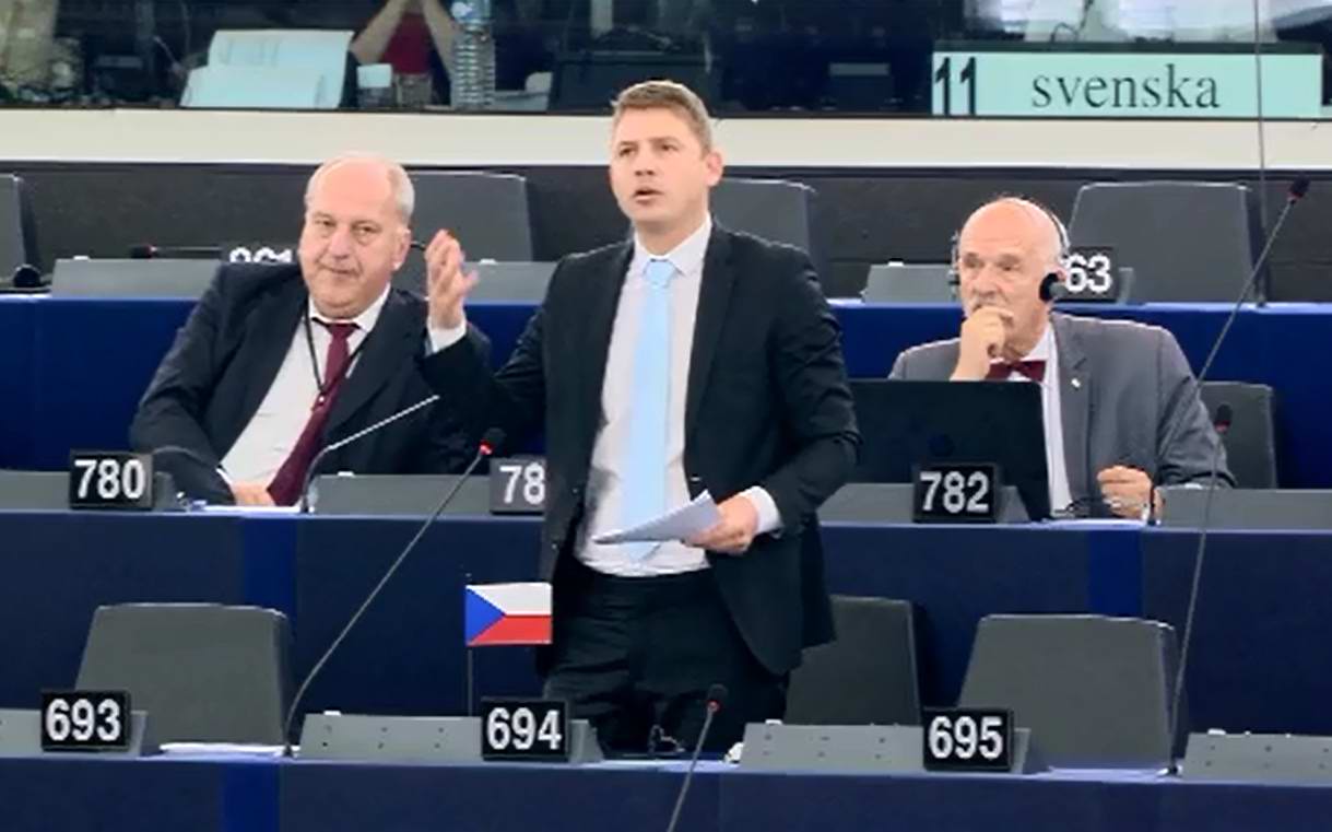 Hlasování o volném obchodu s Uzbekistánem a jihoamerickými státy