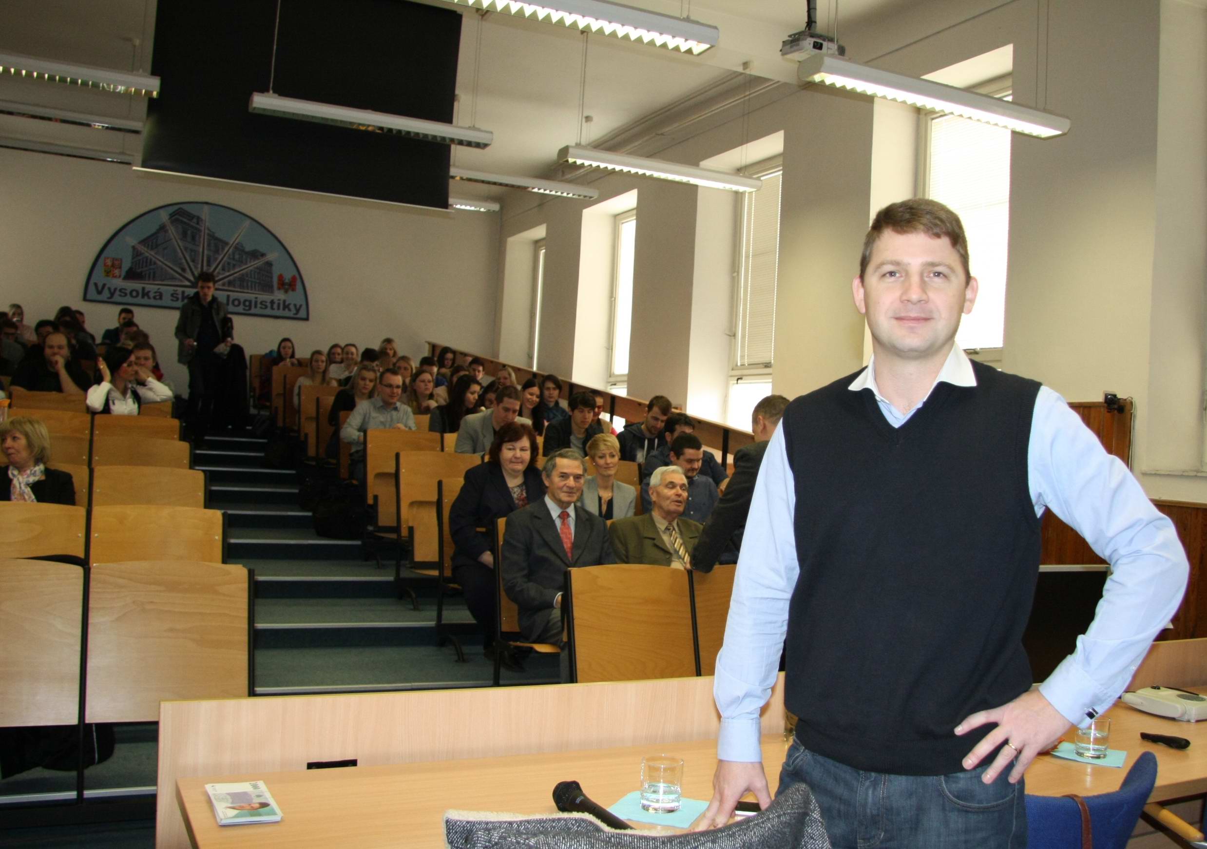 P. Mach besedoval se studenty v Přerově a s občany v Olomouci